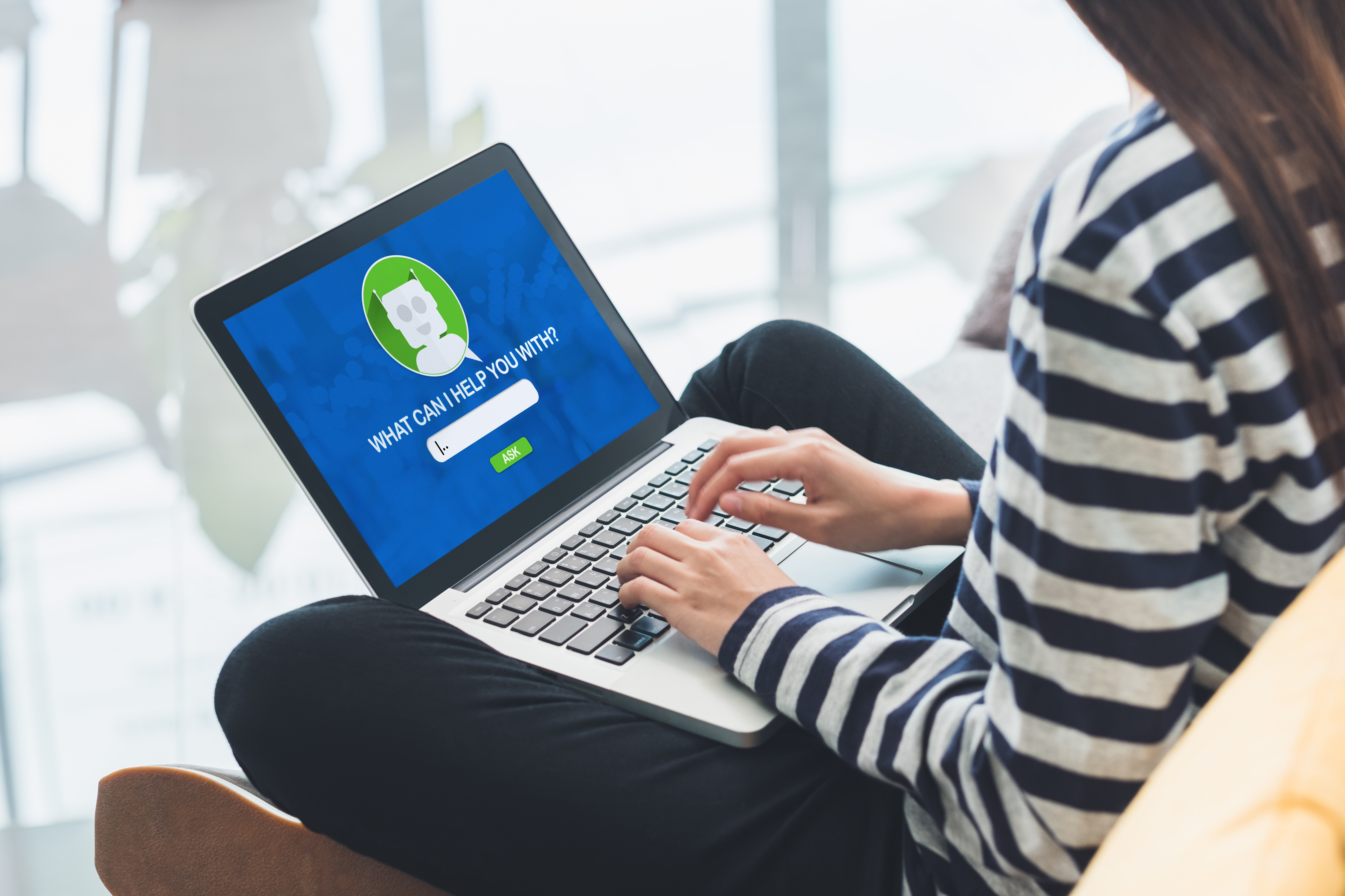 Graphika In The News: AI Chatbots Insights Featured In Teen Vogue